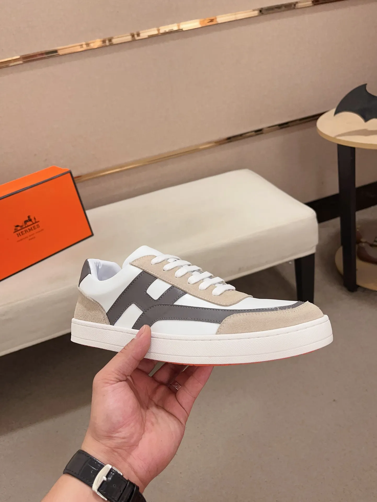 Men's clothing and shoes💰: 420💰《HERMES》【Classic Original Version】Hermès; Top 🔝 Purchasing Agency 🔍🔍Men's latest 🇺🇸 counter sales simultaneously, original ▲▲cowhide imported from Italy ▲▲Exquisite workmanship (Italian 🇮🇹Imported water-dyed 🐂cowhide lining) sole: original sole provided by the original factory, ⚠️exclusive double-layer activity·TPR·rubber·combined molded outsole; Code number: 38-44 (45/46 can be customized, non-refundable)